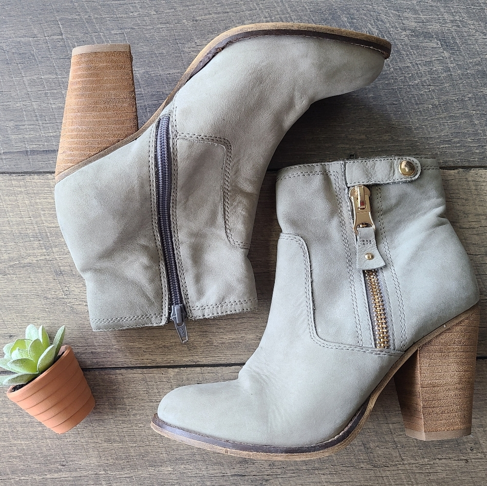 Aldo ankle boots size 8.5